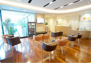 【宝殿駅より徒歩14分】【院内エレベーター完備】昭和41年に開業された歴史ある河合歯科医院