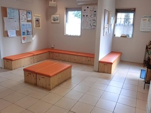 ①そよかぜ歯科医院②待合室③診察室