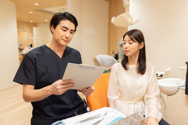 患者様のお口の健康を長く守るため、日々のケア方法についても分かりやすくご案内しています。※写真はイメージです。