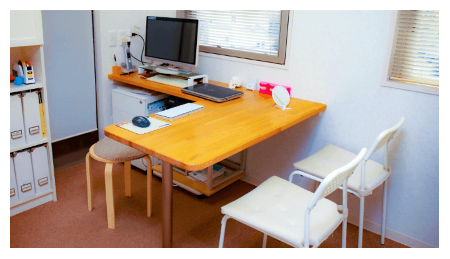 ①受付・待合室 ②診療室 ③カウンセリングルーム