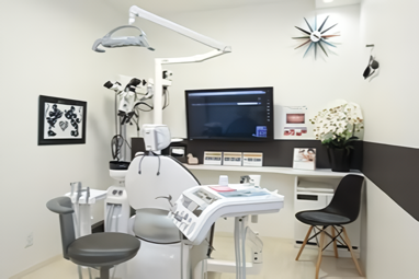 【JR天神大牟田線高宮駅西出口から車で4分】【土曜診療あり】家族で通えるできるだけ抜かない、削らない、痛くない治療の福岡市南区の歯科クリニック