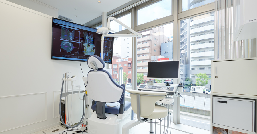 【外苑前駅4b出口より徒歩1分】様々な最新技術を導入し患者様に満足していただける治療を提供する「青山歯科診療所」