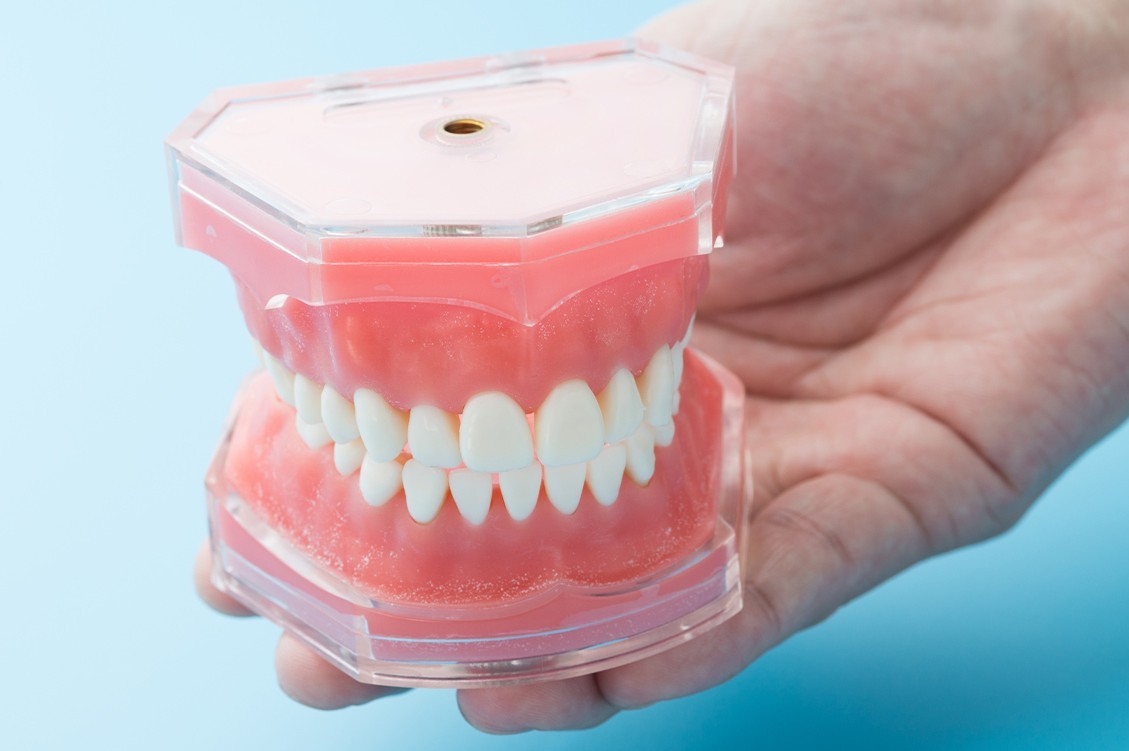 症状の原因や処置の必要性を整理したうえで、治療方針を判断しています