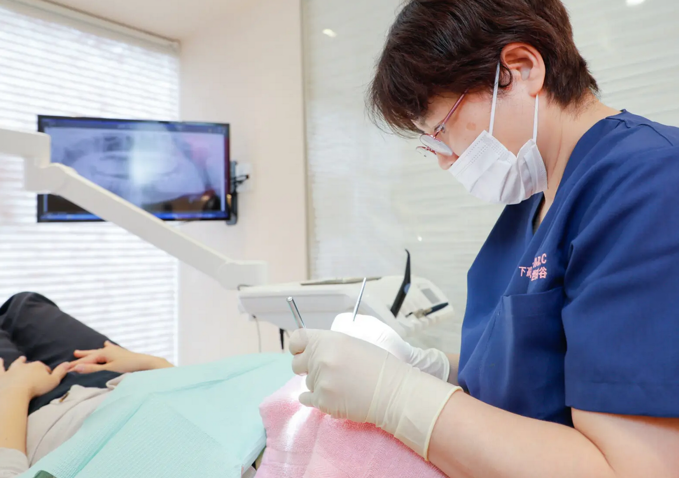 細菌やウイルスに対して強い殺菌力を持つ「BK水」を使用した殺菌治療