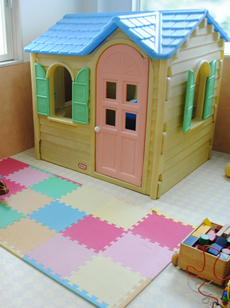 ①外観②診察室③キッズスペース