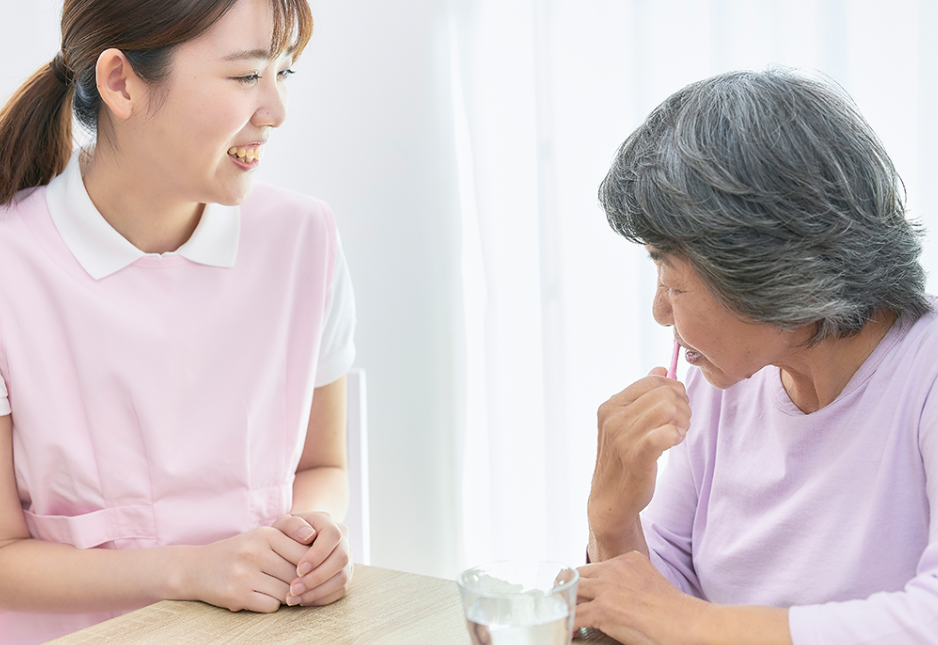 専門チームが自宅や施設で行う高品質な歯科医療サービス