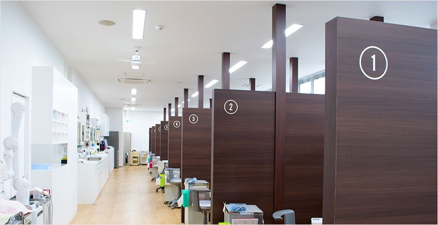 【日曜・祝日診療対応・駐車場完備】CTと滅菌設備を備えた サンプラザ糸満歯科医院