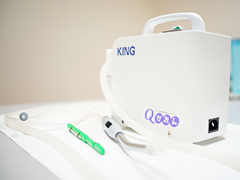 ①ポータブルユニット②診療器具③訪問診療用ユニット