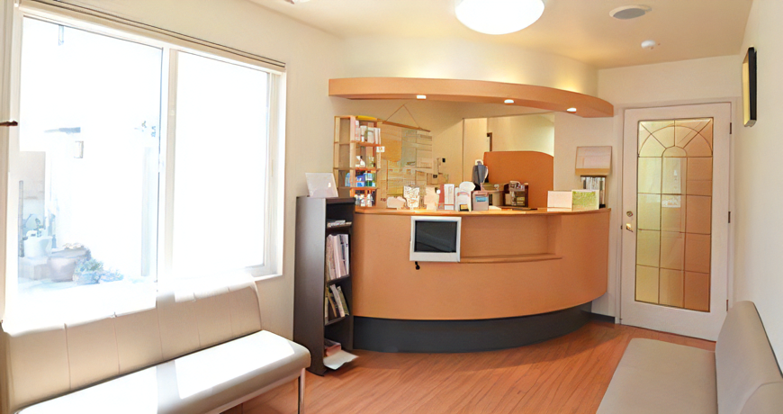 川島歯科医院 ①外観②受付③診察室