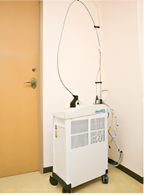 レーザー治療は、虫歯や歯周病の他、口内炎や顎関節症などの症状にも用いられます