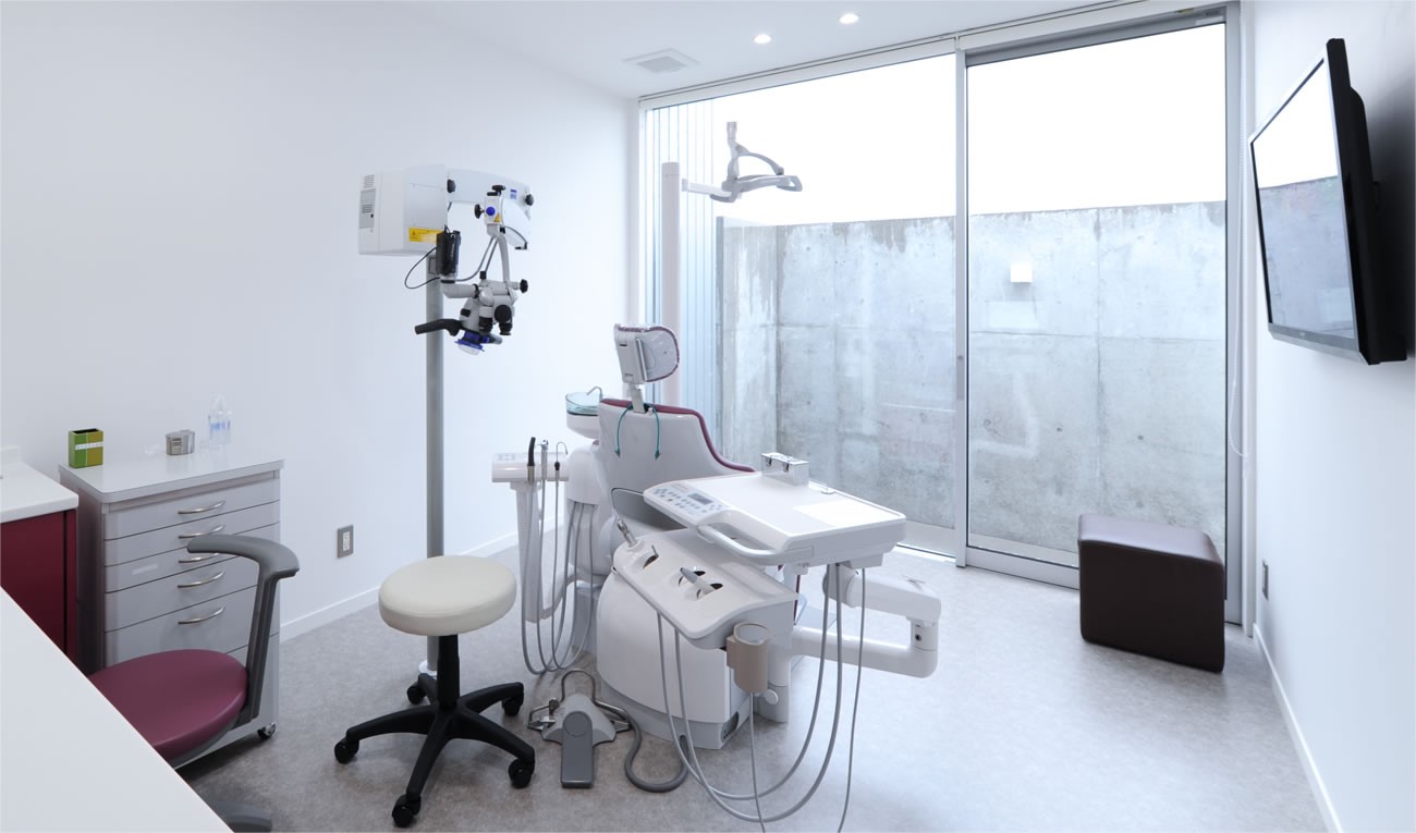 ①外観②受付③処置室