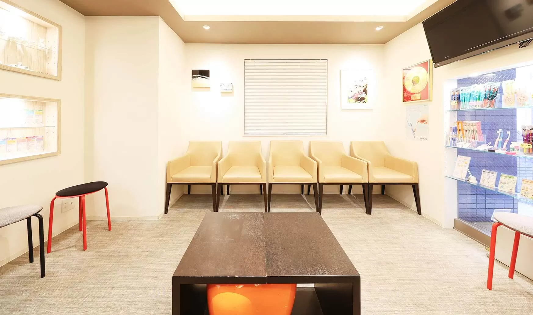 【新中野駅から徒歩1分】全世代の方に選ばれる歯科医院を目指す新中野歯科クリニック