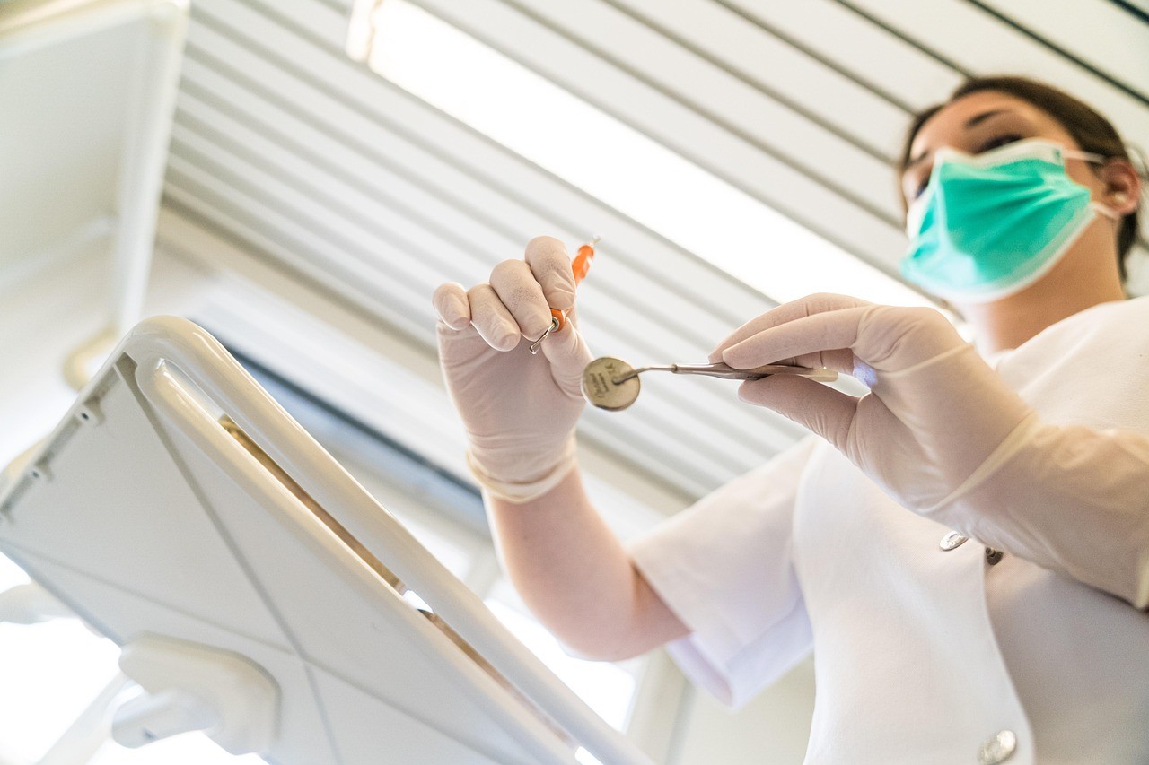 将来にわたりご自身の歯で快適に過ごせるよう、こだま歯科クリニックでは継続的な予防管理を大切にしています。※写真はイメージです。