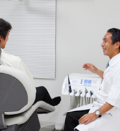 【新宿駅から徒歩5分】安心の高度なインプラントを提供する水口歯科クリニック新宿