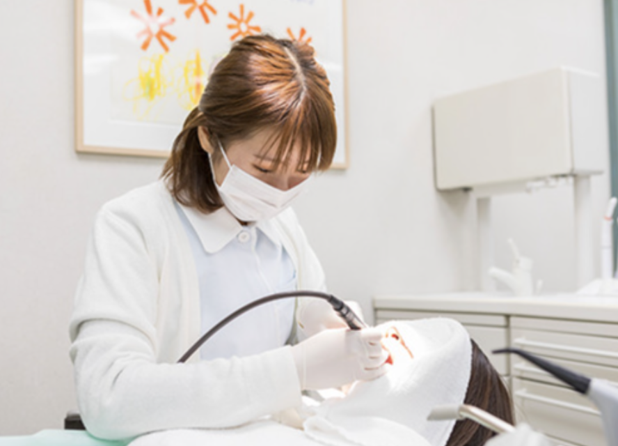 有吉歯科では、定期的な検診や予防ケアを通じて、患者様のお口の健康をサポートしています