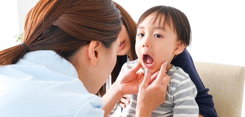 お子様の将来の歯の健康を守るため、楽しみながら通える環境の中で、丁寧な診療を続けています。