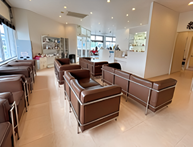 ①受付②待合室③キッズスペース