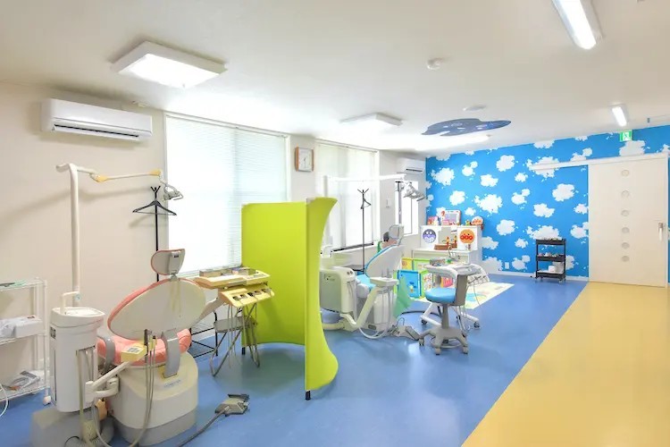 【関屋駅 車で9分】【日本睡眠学会歯科専門医 在籍】バリアフリー設計と家族にやさしい環境を整えたキタムラ歯科