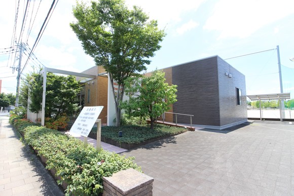 ①外観②受付③診療チェア