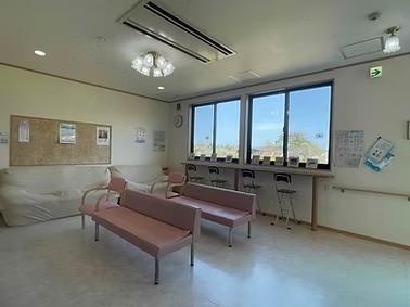 ①待合室②診療室③キッズスペース