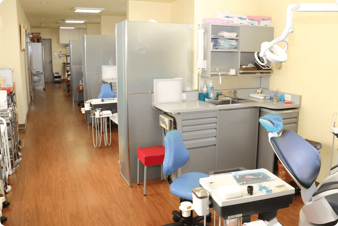 【栄駅徒歩3分】日本顎咬合学会指導医が在籍する江本歯科医院