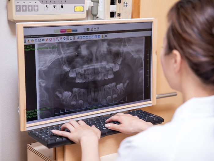 精密な検査を行った上で治療を進めていきます