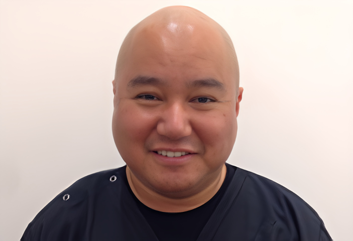 院長の内山 中