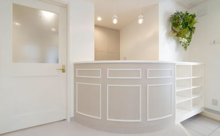 【本蓮沼駅 徒歩１２分】サロンの様な雰囲気のリラックスできる環境】先を見据えた妥協しない治療を提供する西が丘デンタルクリニック