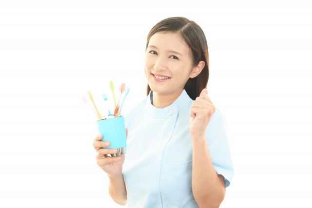 歯の汚れが気になる場合はホワイトニングが有効です