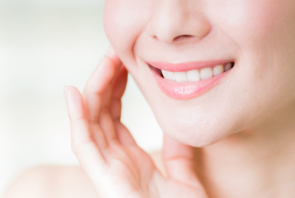 位相差顕微鏡による細菌分析と適切な薬剤選択で歯周病を根本から改善