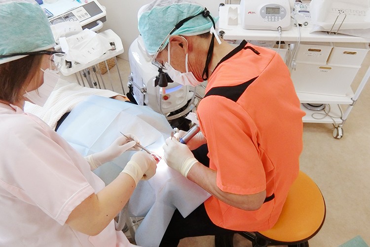 【駐車場完備・土曜診療】幅広い選択肢と安心の配慮を大切にする林歯科クリニック