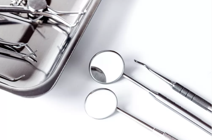 【有楽町線永田町駅から徒歩2分】【審美修復】できるだけ痛みのない治療をおこなうナルミデンタルクリニック