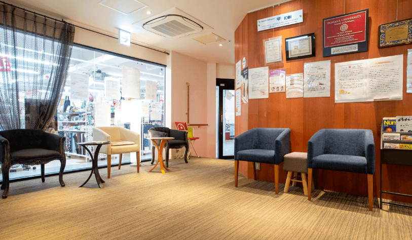 【池田駅東出口(南側)より徒歩1分】【日曜診療あり】麻酔科医が在籍する痛みを徹底的に抑えた治療を・やすらぎの街デンタルクリニック