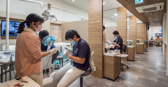 お口と体の健やかさを守ることを目指しています