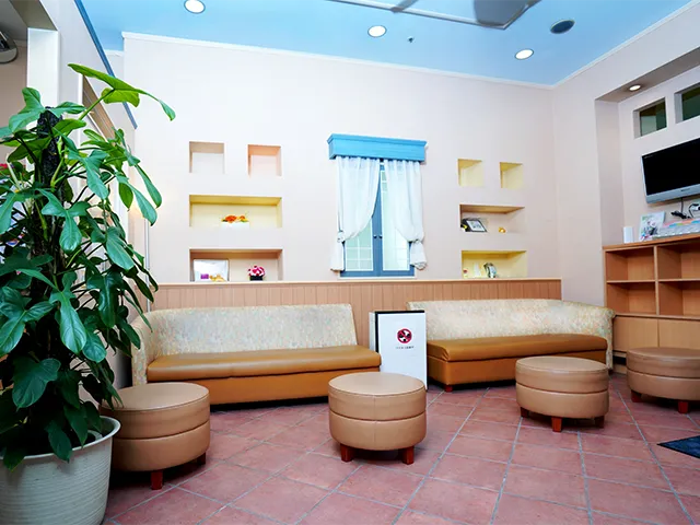 【馬出九大病院前駅 7番出口 車で6分】患者様に寄り添い、最良の治療を目指す ひろえ歯科医院