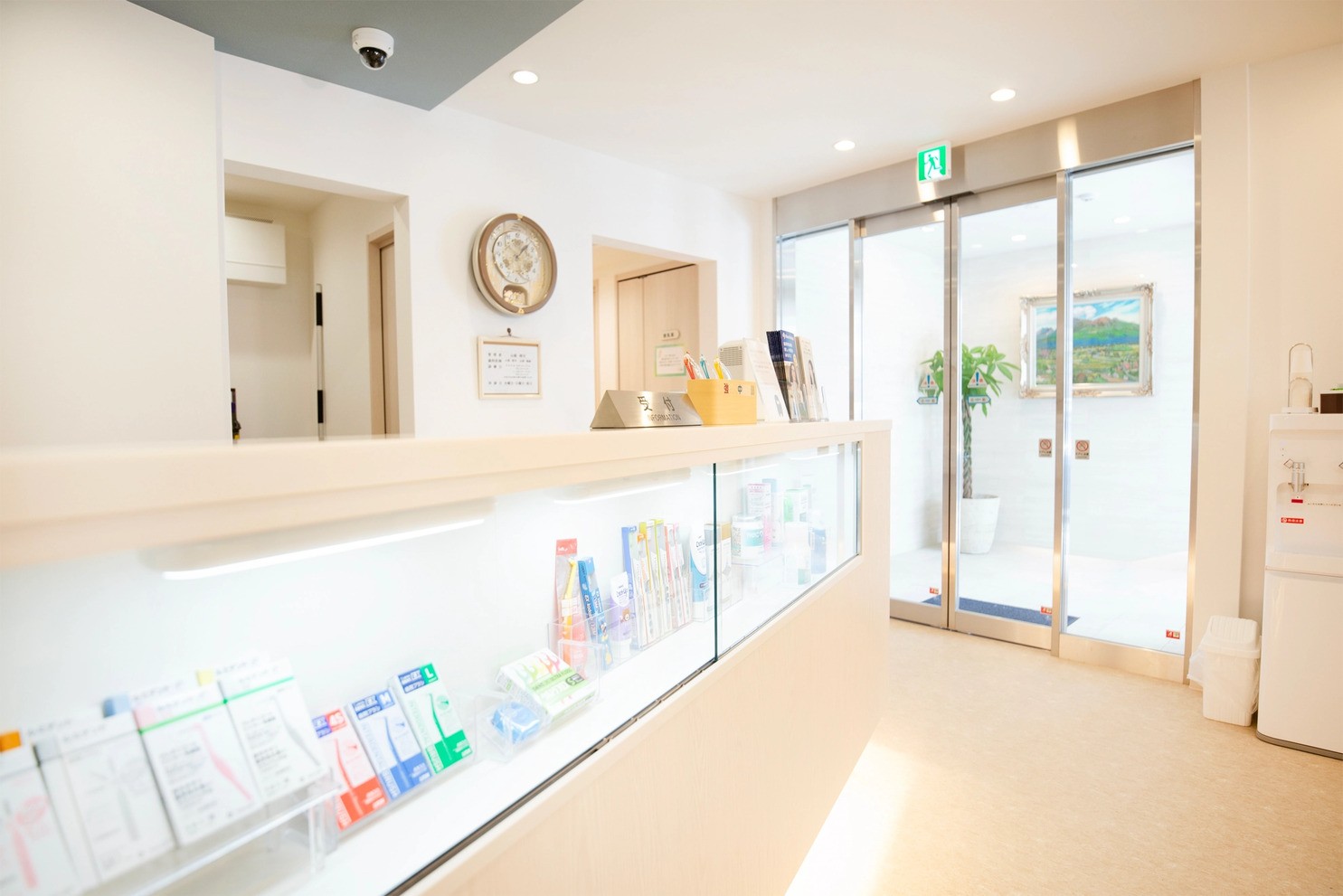 【熊本駅 東口 徒歩10分】【呉服町駅 徒歩5分】先進設備による精密な治療で地域の健康を守る山根歯科医院