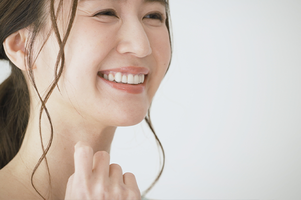 自然な笑顔を支えるホワイトニング治療が提供されています