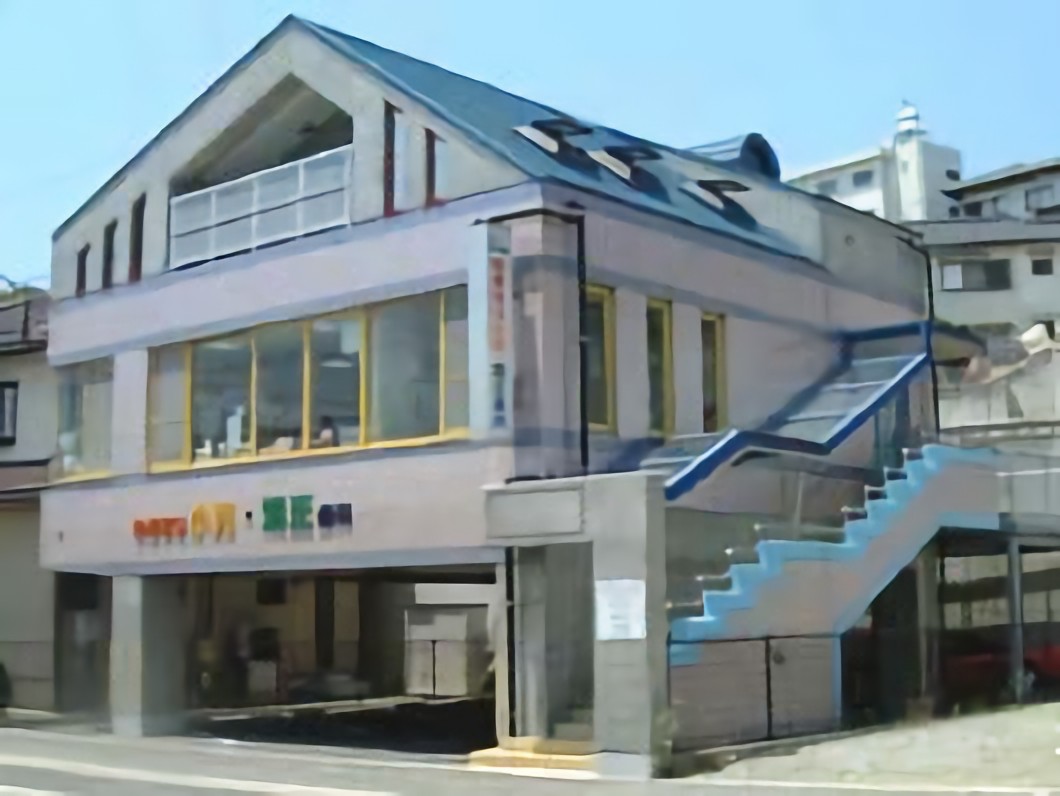 ①外観②受付③おもちゃコーナー