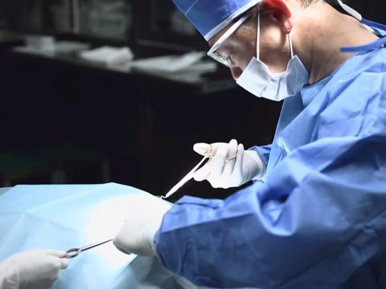 精密な診断と最新技術で、信頼のインプラント治療を実現