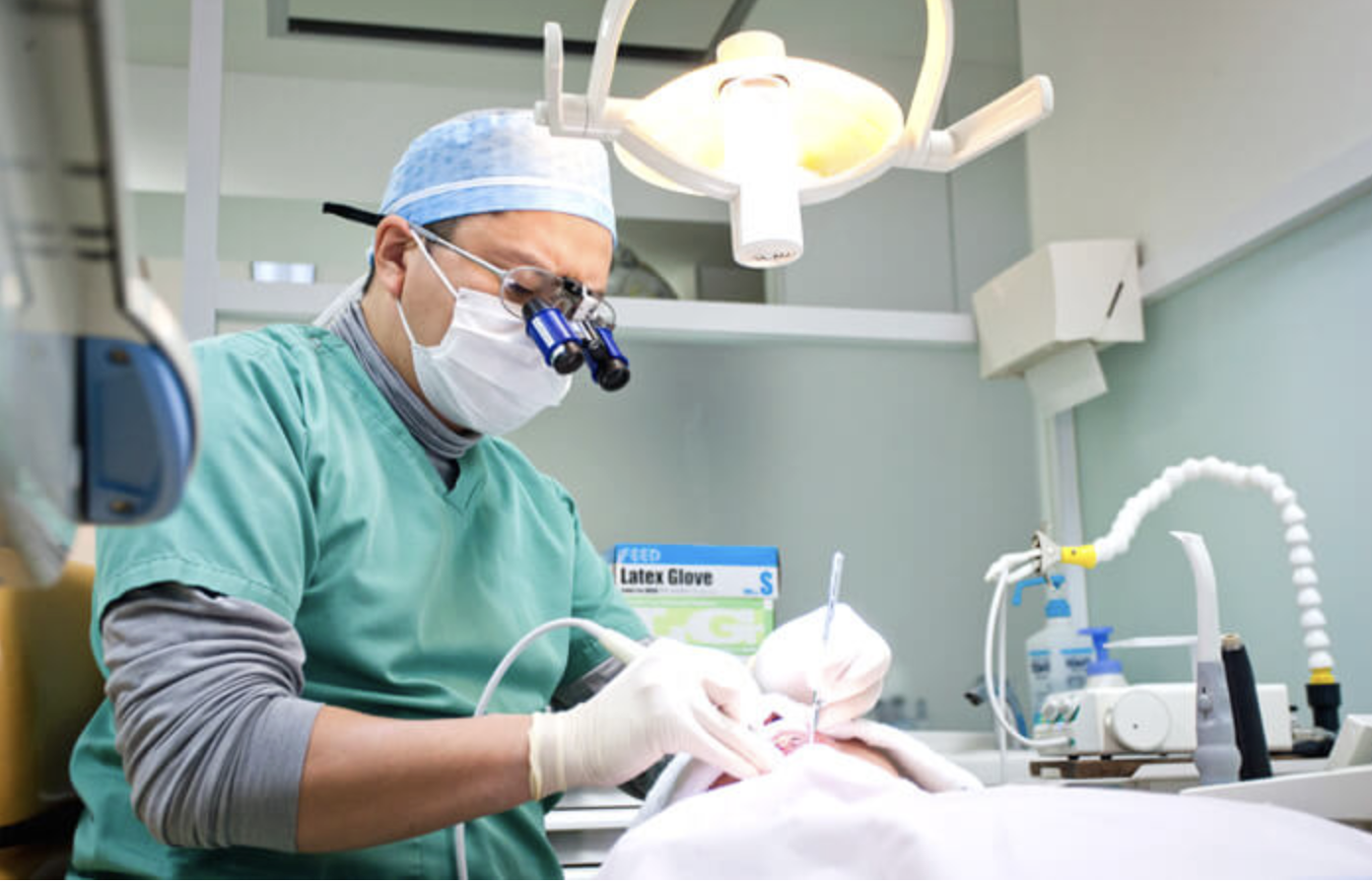 【三田駅 徒歩6分】【駐車場完備】【日曜診療】「顎変形症の良い治療結果」を追求し集めたスペシャリスト