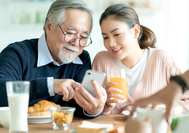 ①クリニック外観②丁寧なカウンセリングを行います③患者様のライフスタイルに合った治療方法をご提案します