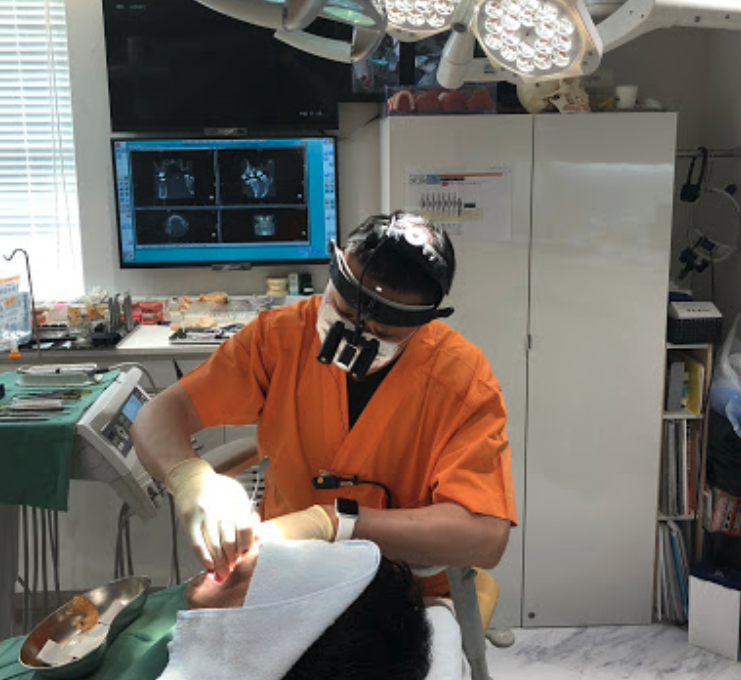 ①ビル外観②診療室1②診療室2