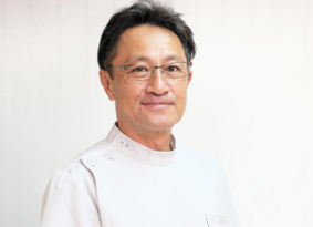 院長の黒岩　秀彦