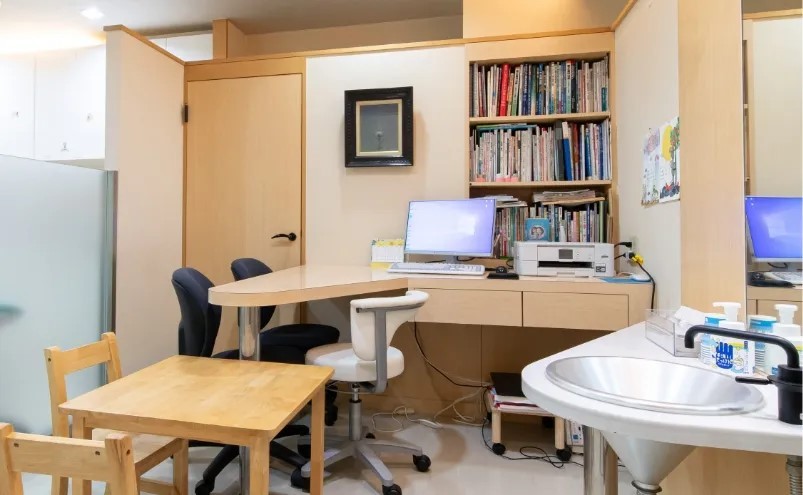 カウンセリングルームにて患者様のお悩みに向き合っています