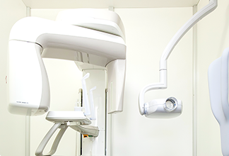 【城端駅徒歩20分】患者様一人一人のご年齢やライフスタイルに合った治療を提供するまな歯科クリニック