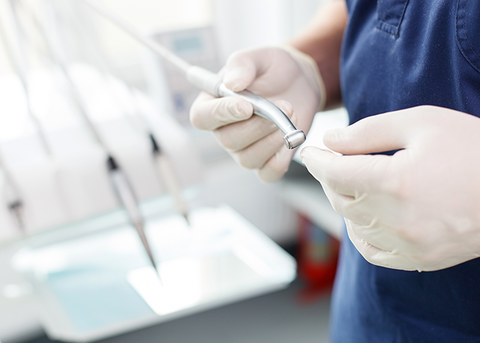 治療器具や院内の消毒・殺菌を徹底しております