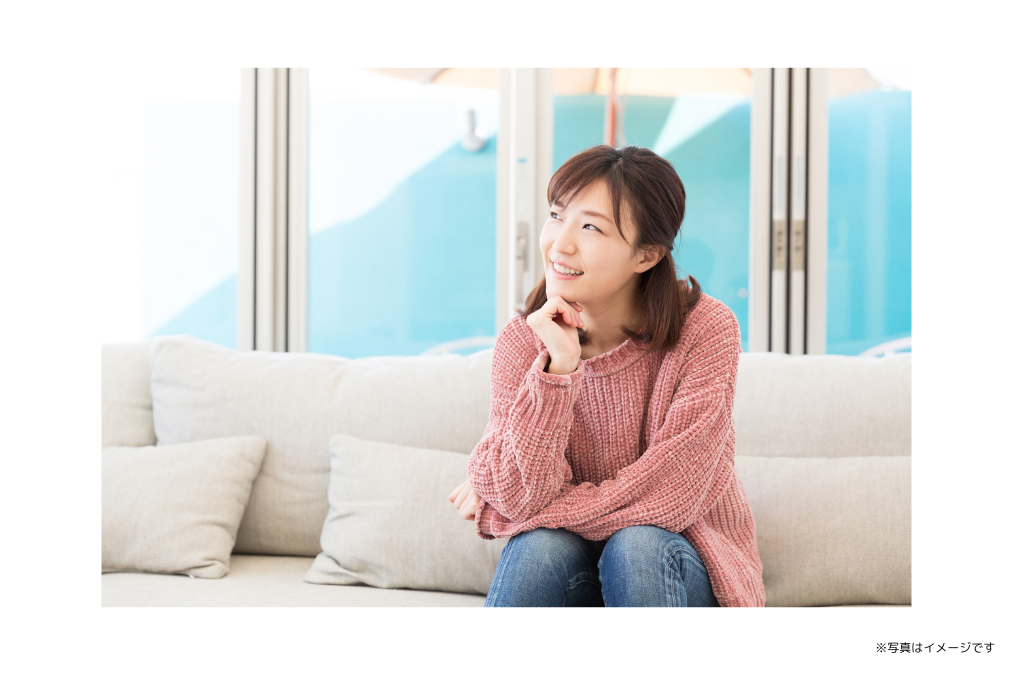 色見本を用いて目標の白さを共有しています