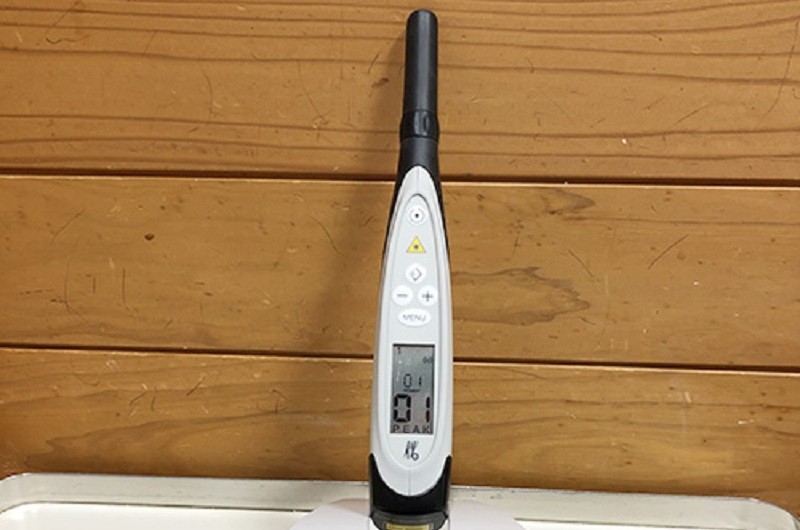 ダイアグノデントという虫歯を検出する機器です