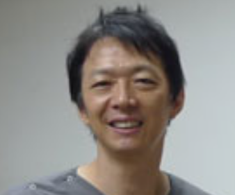 院長の高橋 賢也