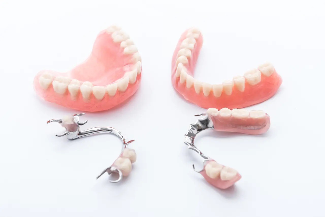 ぴったり合う入れ歯をお作りします